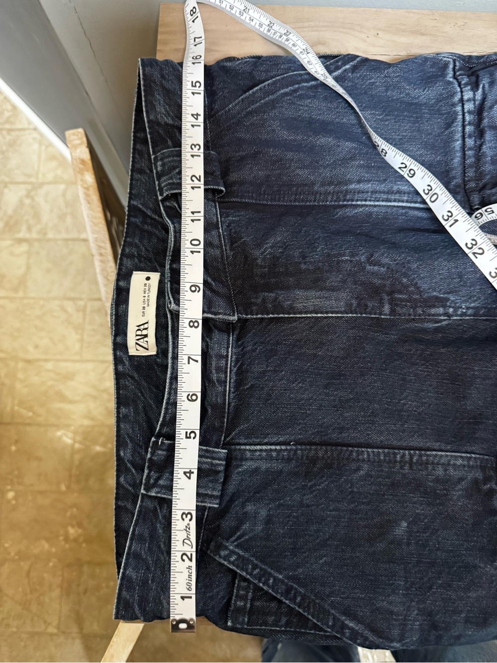 Zara Cargo Jeans with Branded Waist Label - Picture 6 of 12